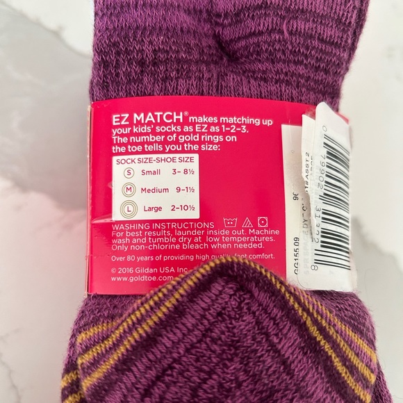 New Goldtoe 5 pairs of girls socks - Picture 3 of 3